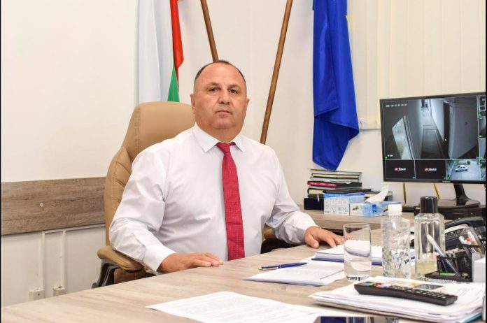 isa_b_kmet_pavel_banq
