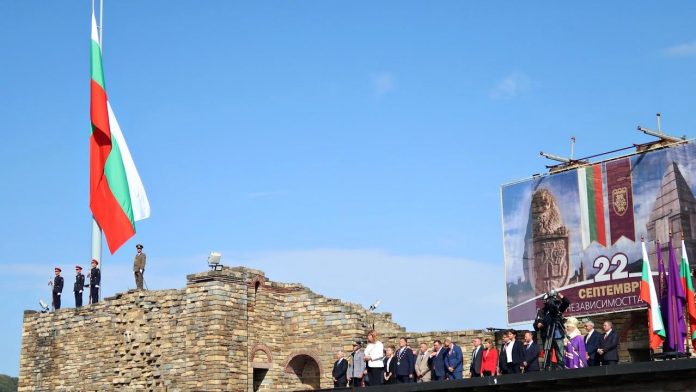 nezavisimost_turnovo1 Илияна Йотова участва във Велико Търново в честванията на 115-годишнината от Независимостта