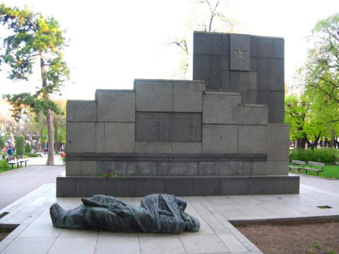 sz_bratska_mogila