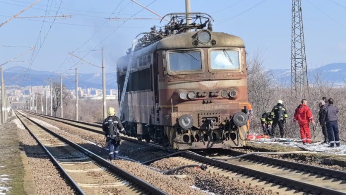 lokomotiv_zapalen_cc