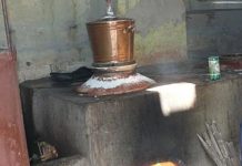 Полицаи иззеха казана и ракията на мъж от радневско село